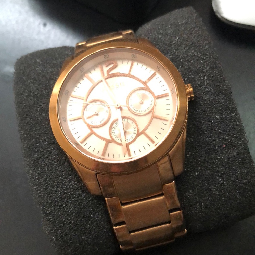 Fossil watch